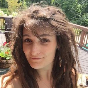 Meet your Posher, Alexandra